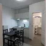 With 5 Beds & Two In The Centre *