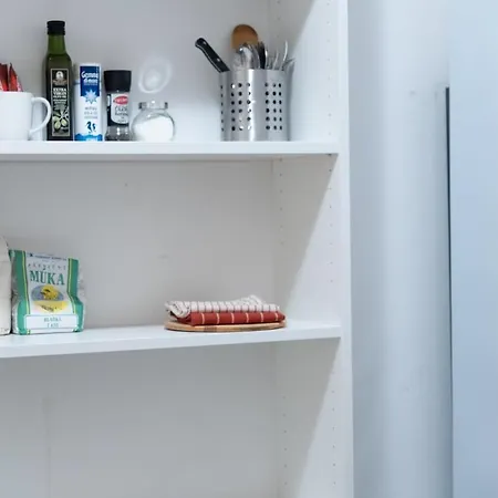 With 5 Beds & Two In The Centre *