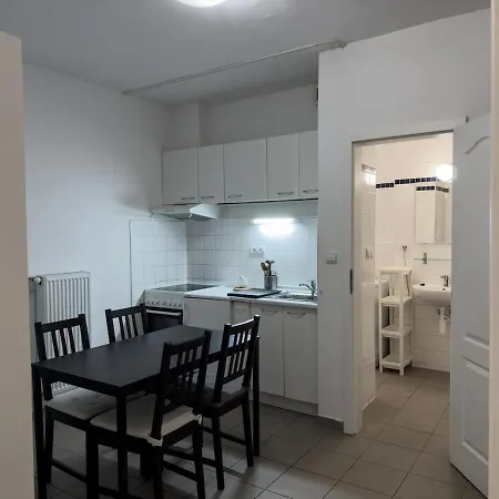 With 5 Beds & Two In The Centre *