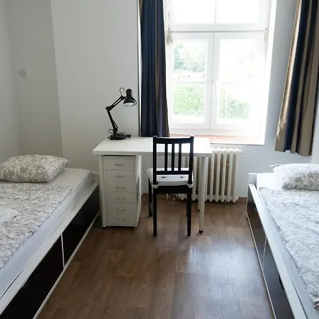 With 5 Beds & Two In The Centre *